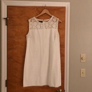 Elegant White Lace Dress